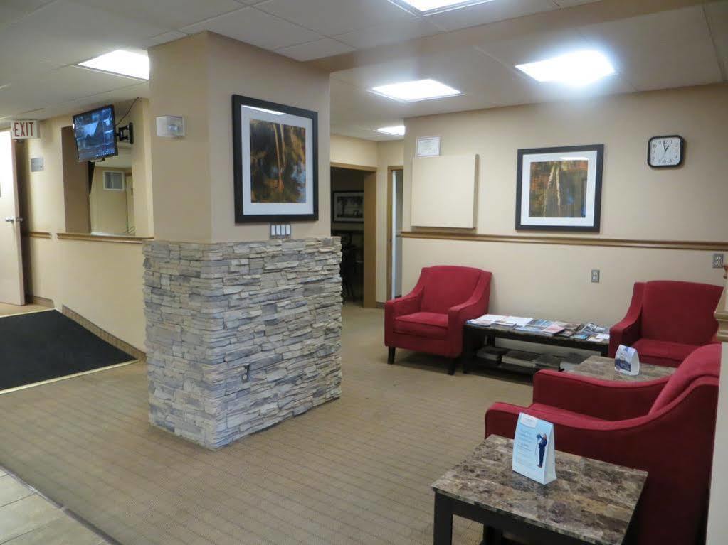 BA Hotel Red Deer Buitenkant foto